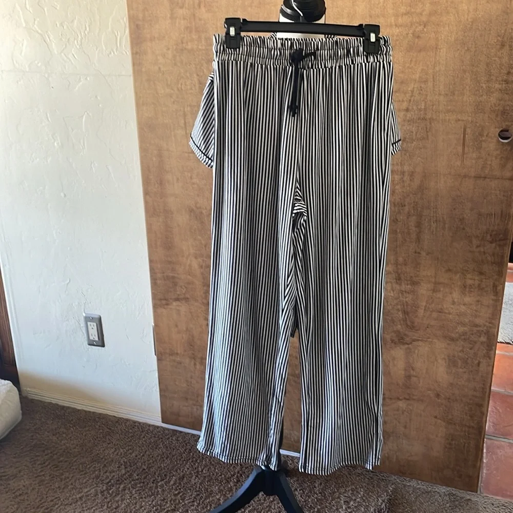 Striped Pajama Set - Picture 4 of 4